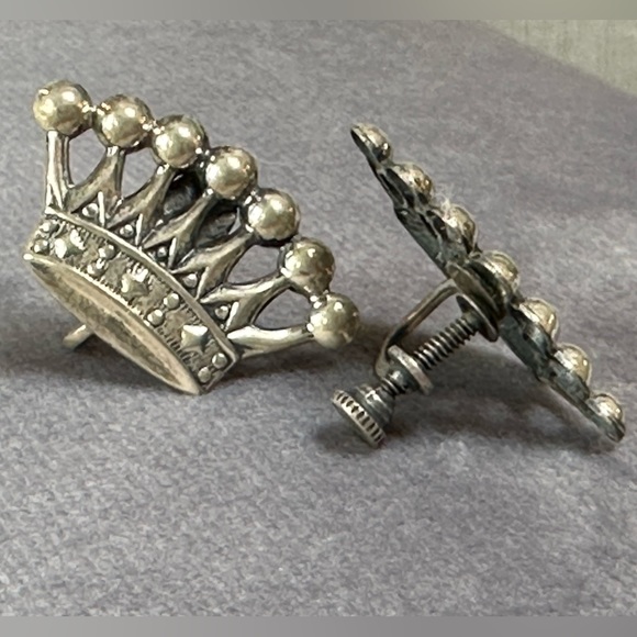 1930s VINTAGE!! RARE!! STERLING SILVER SCREW BACK CROWN EARRINGS OS MARKED - Picture 4 of 7